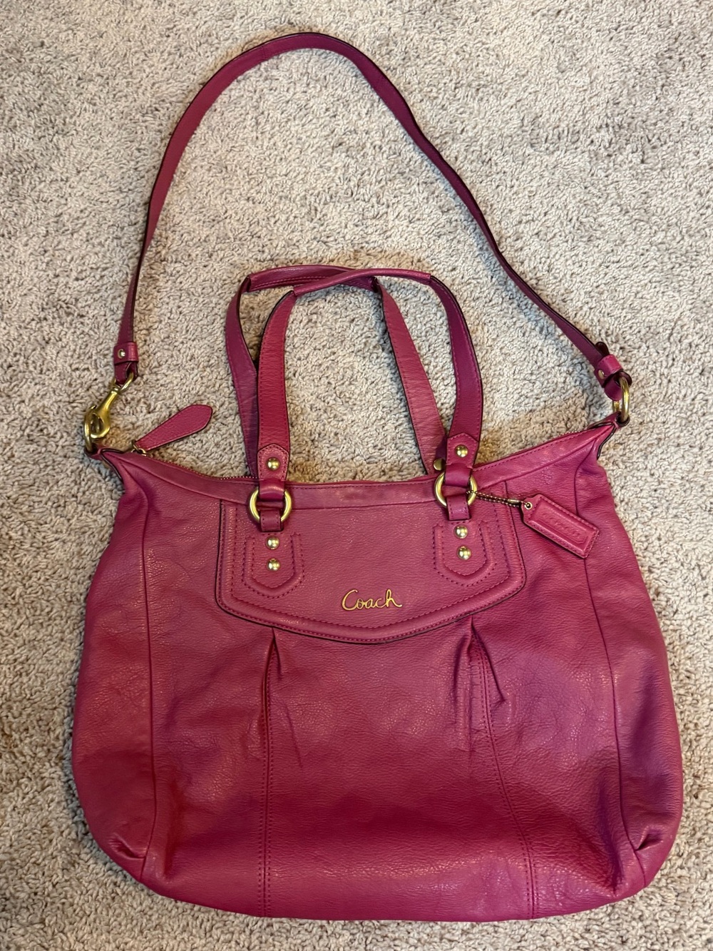 COACH ASHLEY LEATHER SHOULDER BAG/ CROSS BODY
BAG MAGENTA #20104